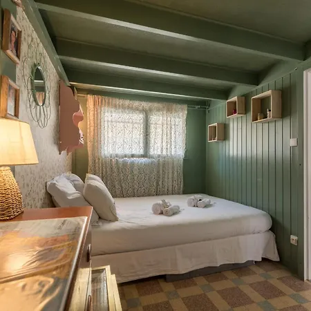 Charmante Petite Maison à 50m De La Hébergement de vacances *